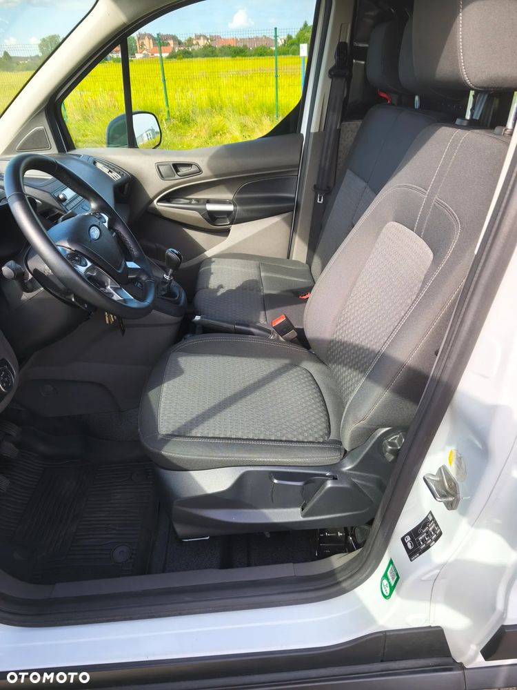 Ford Transit Connect - 12