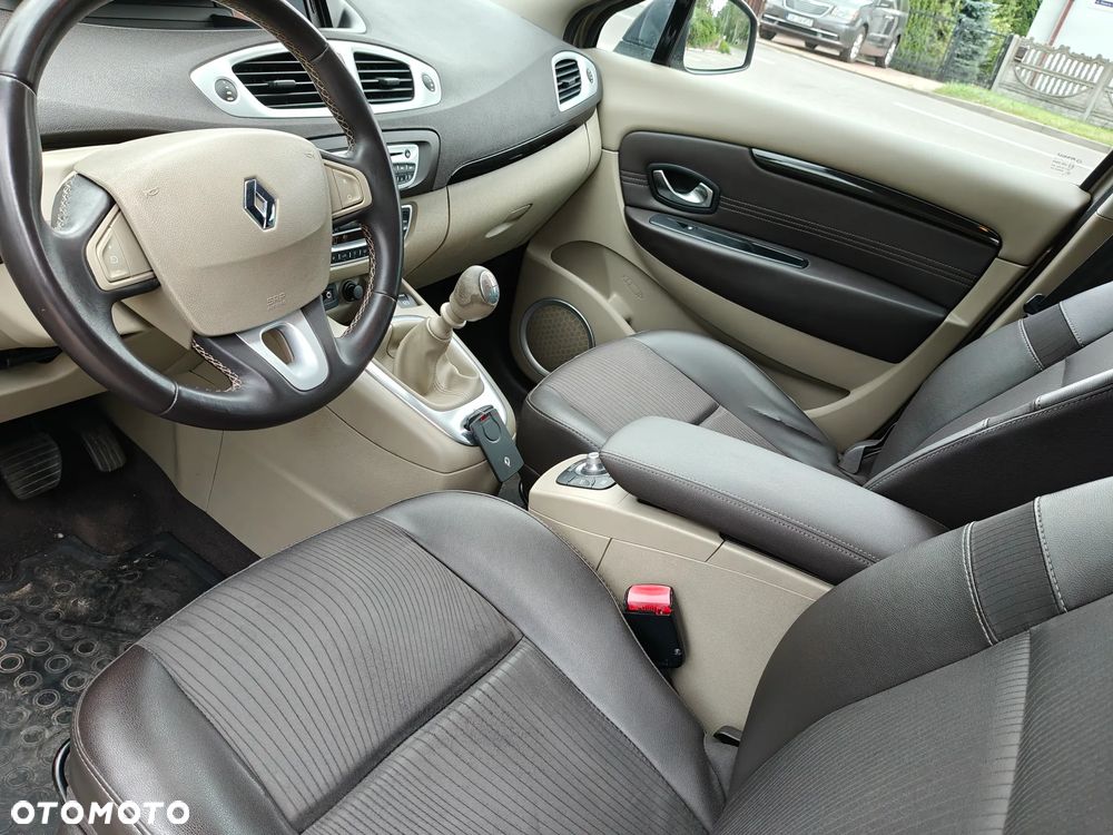 Renault Grand Scenic Gr 1.4 16V TCE Privilege - 9