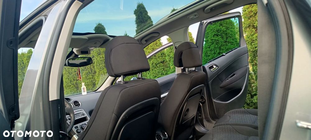 Peugeot 308 2.0 HDi Premium - 28