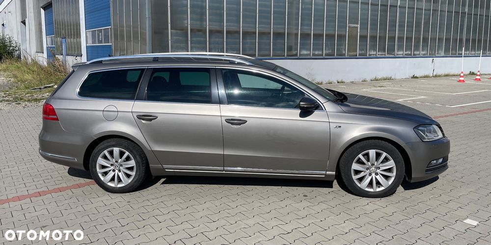 Volkswagen Passat 2.0 TDI DSG BlueMotion Technology R-Line - 3