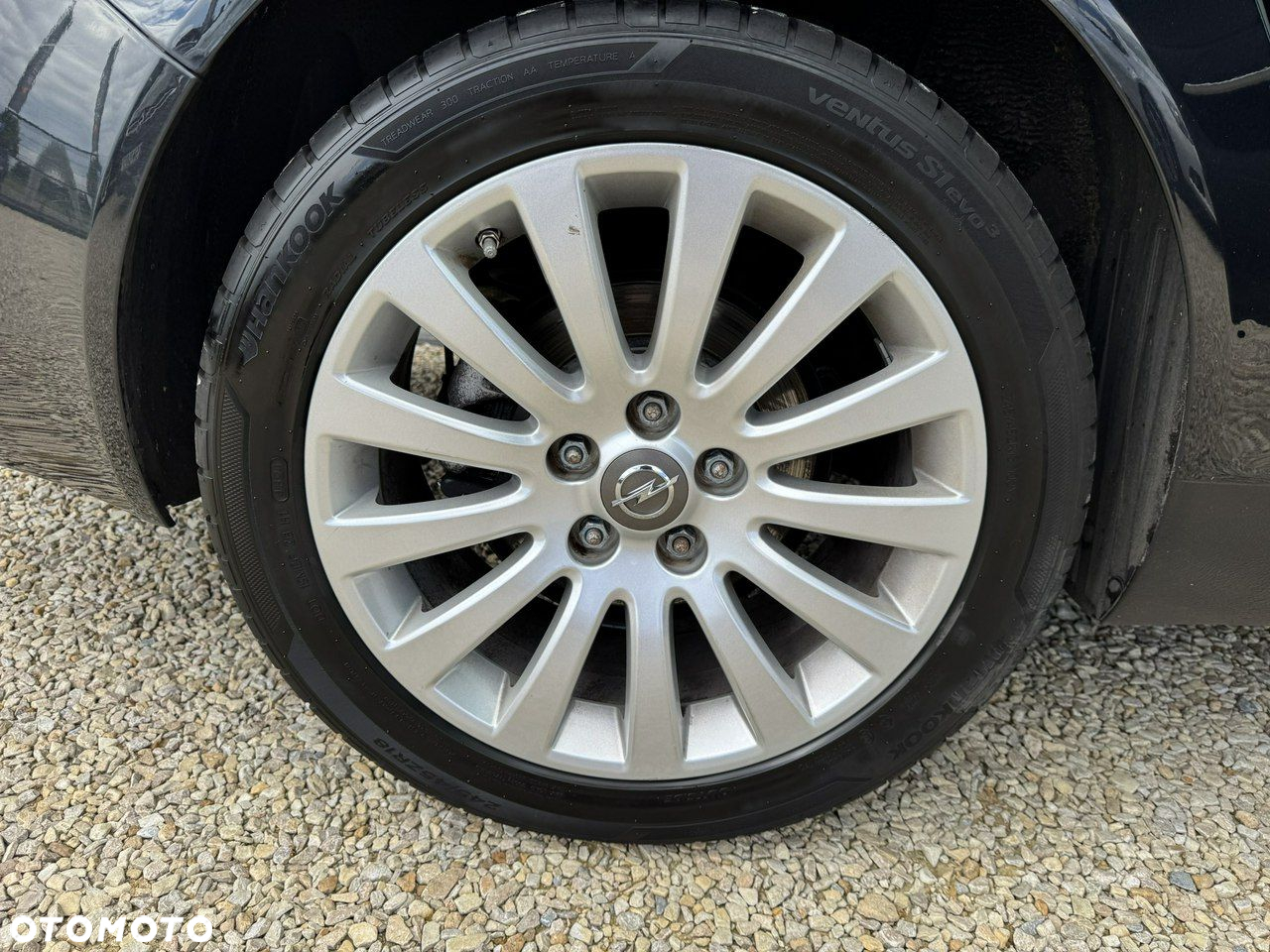 Opel Insignia - 25