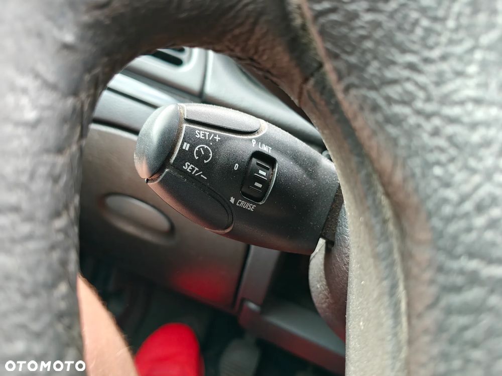 Citroën C5 HDi 135 Exclusive - 22