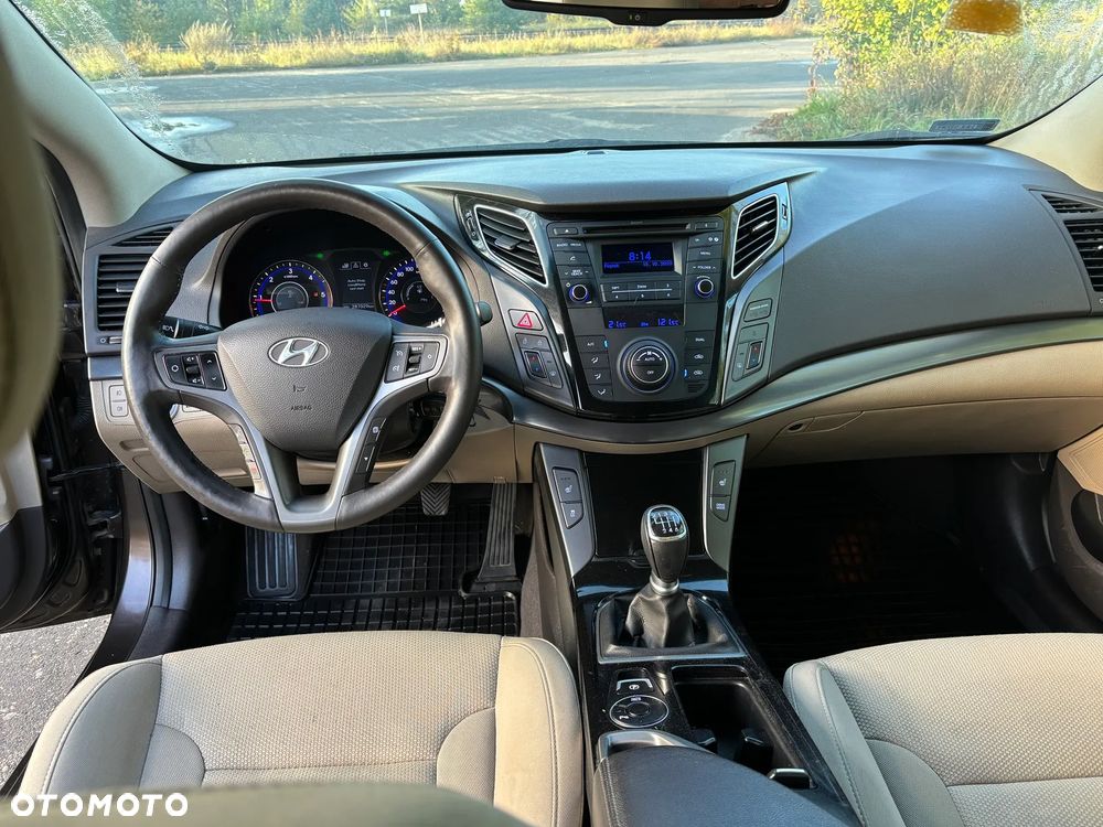 Hyundai i40 1.7 CRDi Premium - 17