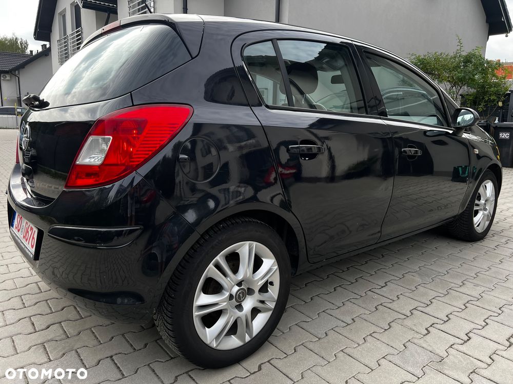 Opel Corsa 1.2 16V Enjoy - 10
