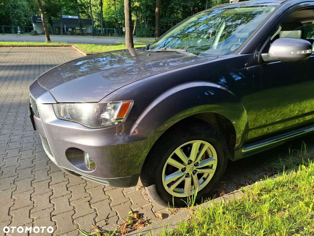 Mitsubishi Outlander - 5