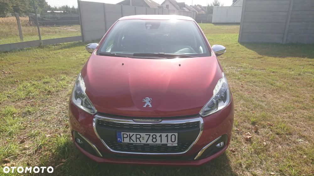 Peugeot 208 - 12