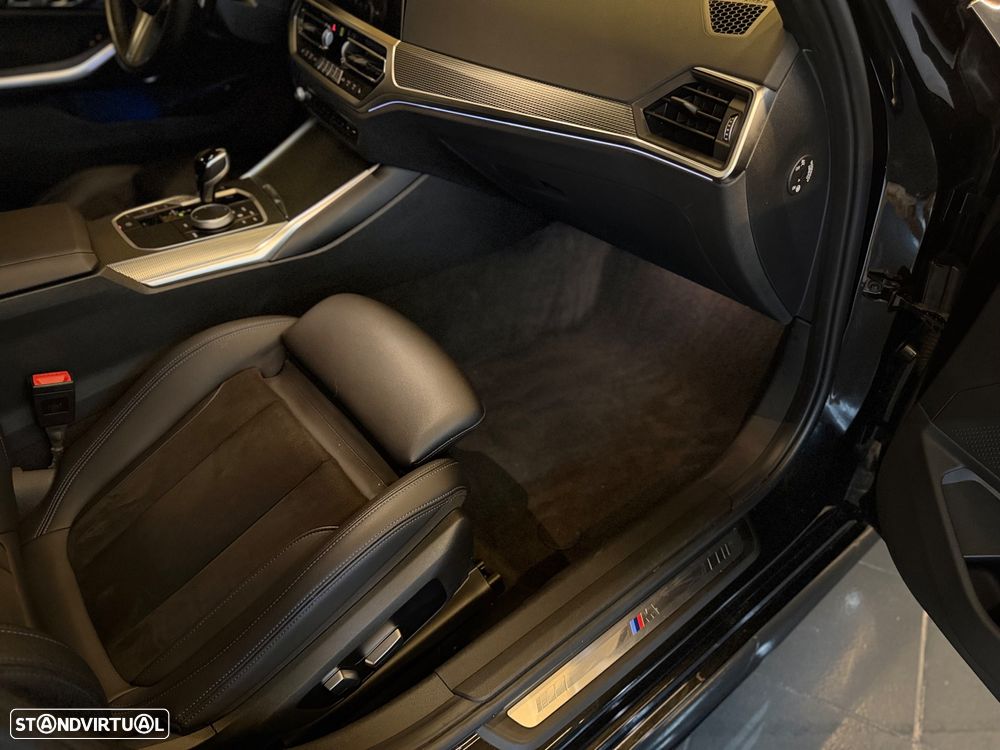 BMW 330 e Aut. M Sport - 28
