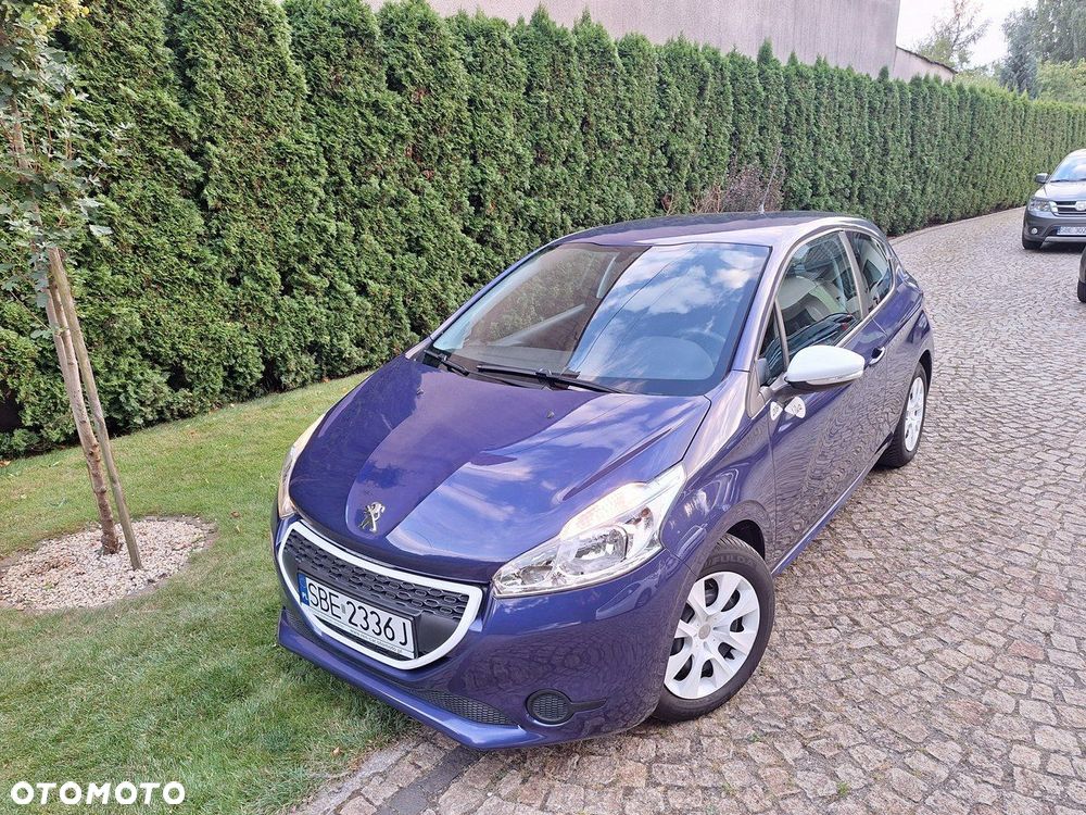 Peugeot 208 - 23
