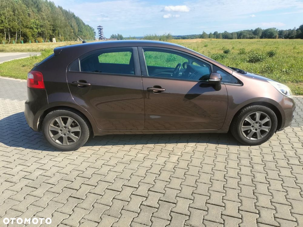 Kia Rio 1.2 XL - 6