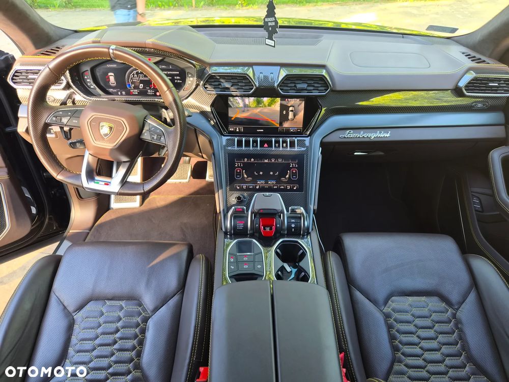 Lamborghini Urus - 15