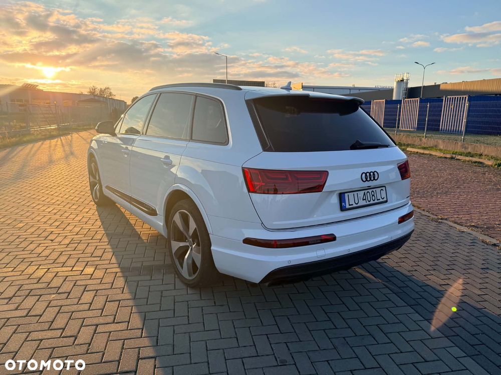Audi Q7 3.0 TFSI Quattro Tiptr - 8