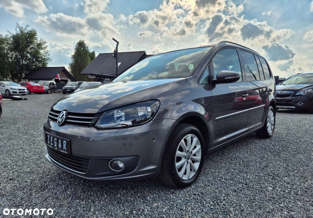 Volkswagen Touran - 19