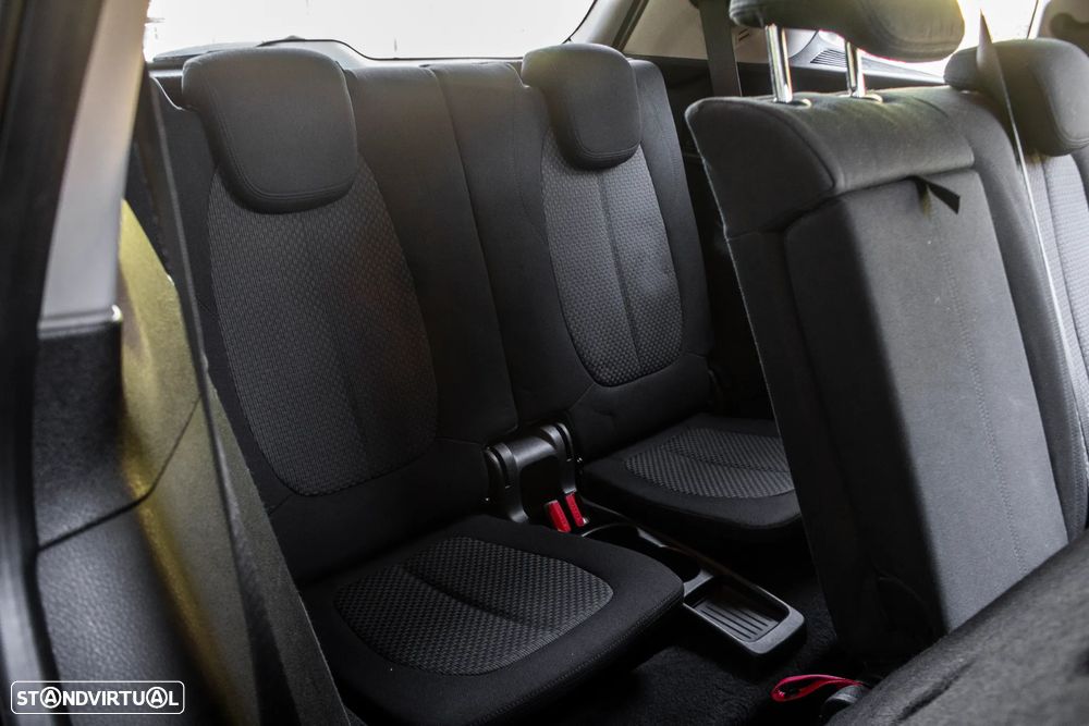 BMW 216 Gran Tourer d Aut. - 28