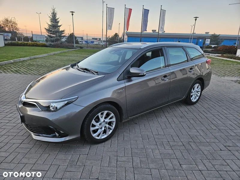 Toyota Auris - 1