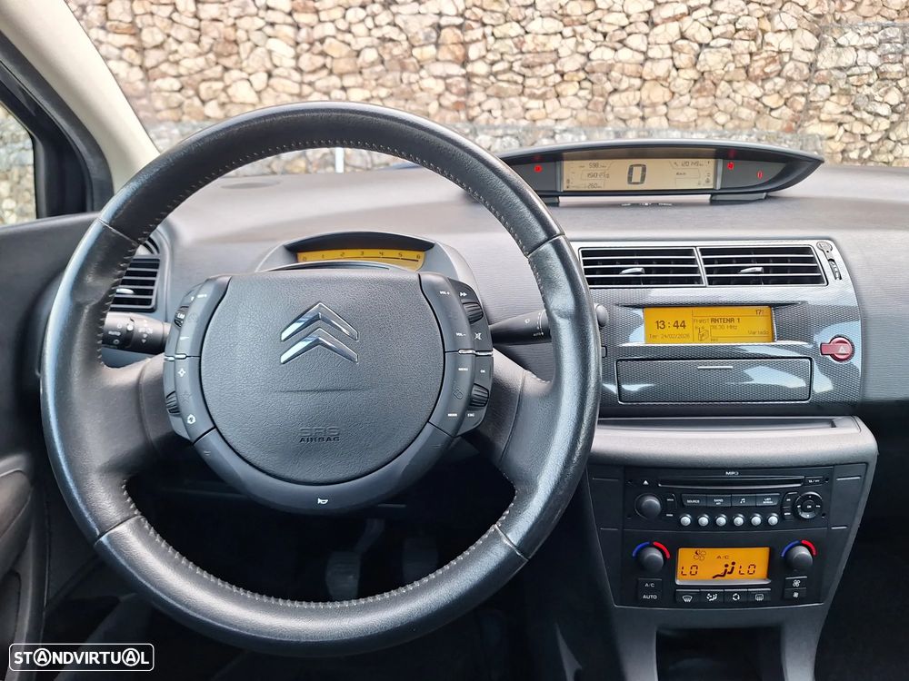 Citroën C4 1.6 HDi VTR Pack - 9