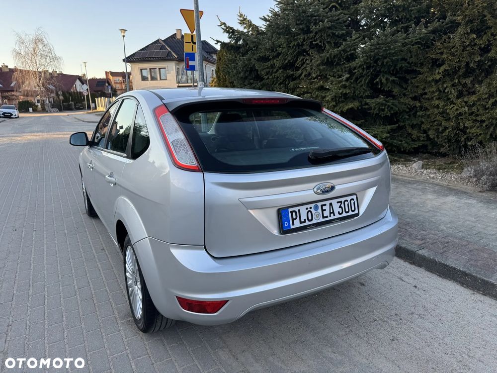 Ford Focus 1.6 16V Style+ - 16