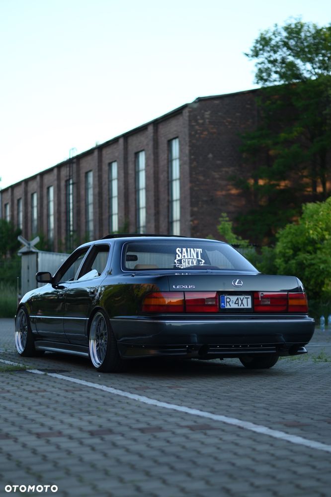 Lexus LS Standard - 3