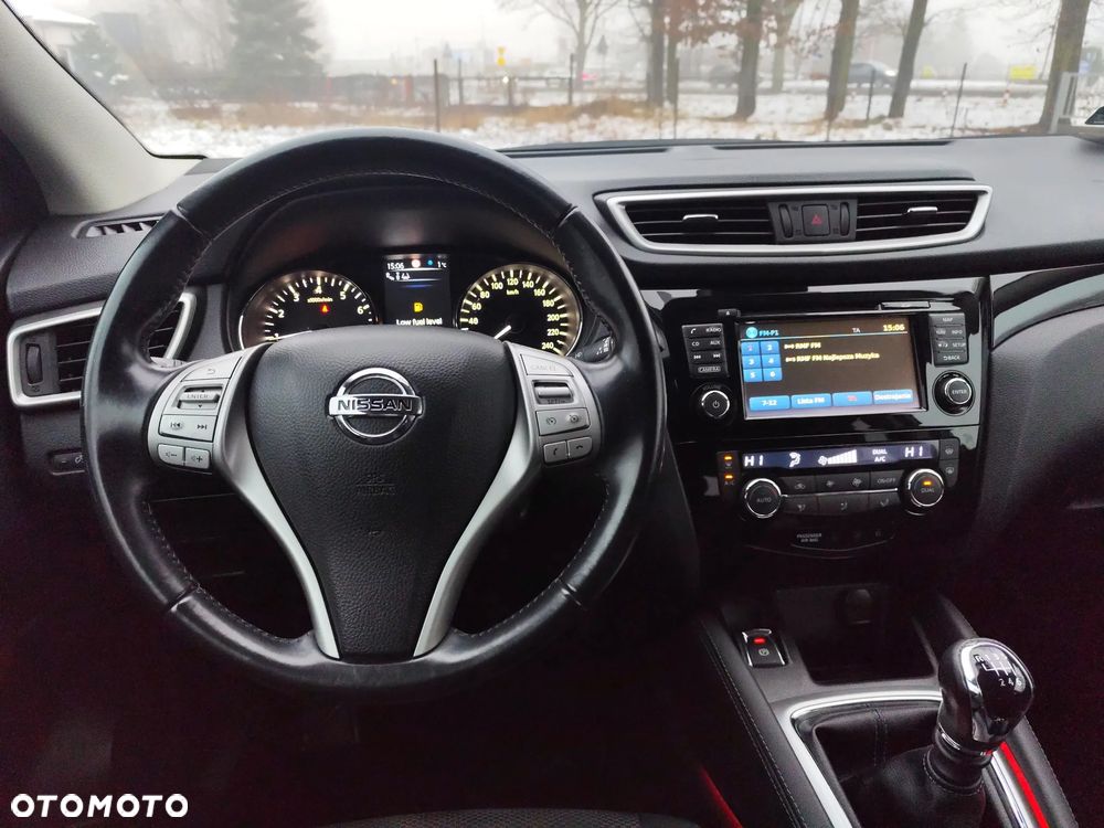 Nissan Qashqai 1.2 DIG-T Tekna EU6 - 10