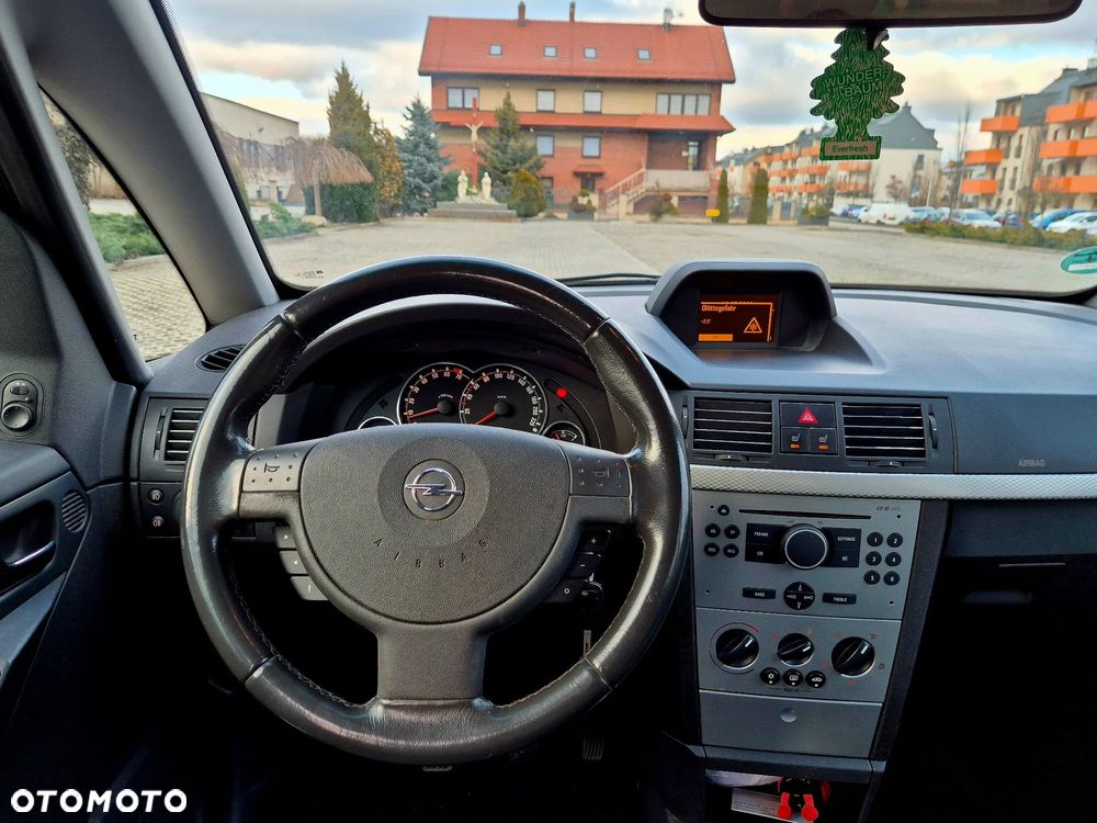 Opel Meriva 1.8 16V Innovation 110 Jahre - 10