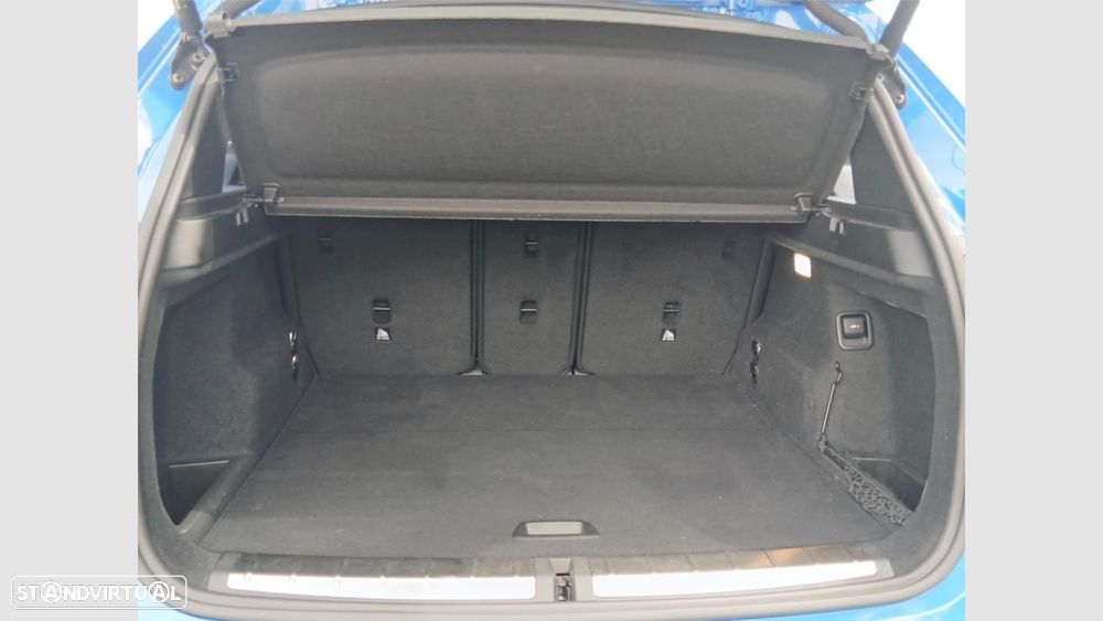 BMW X1 sDrive18d — fotografia 16