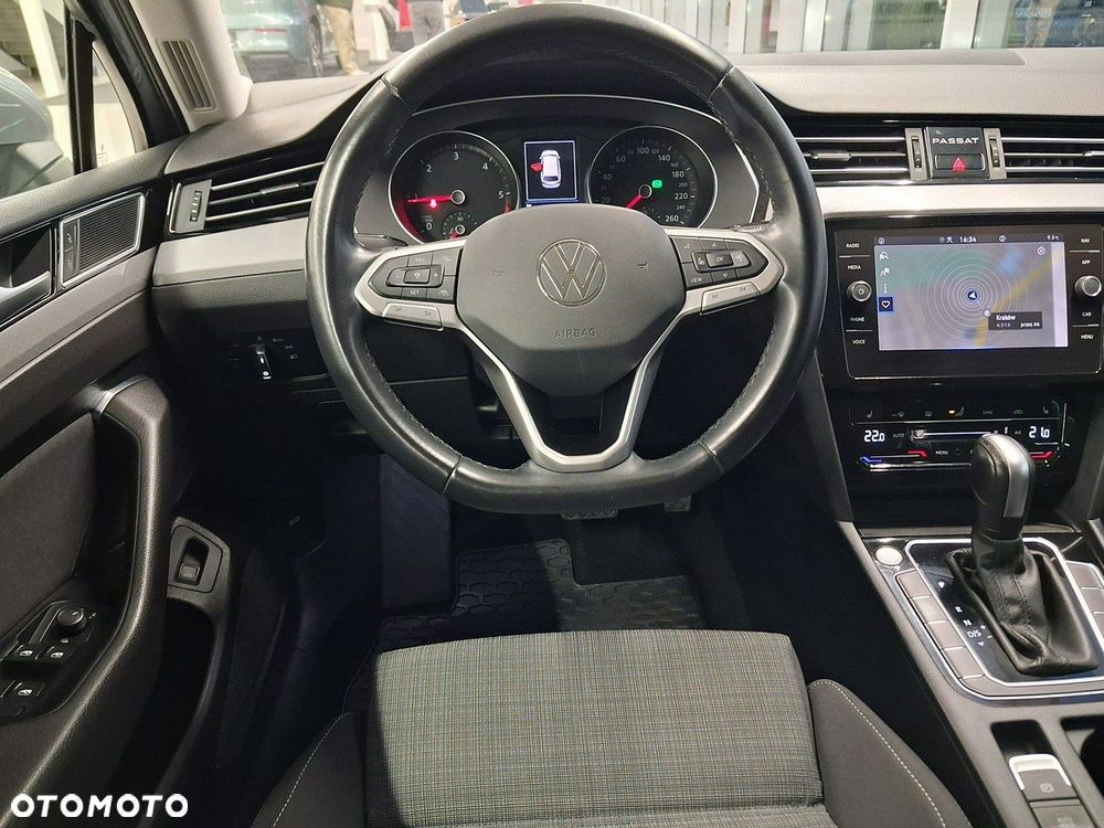 Volkswagen Passat - 14