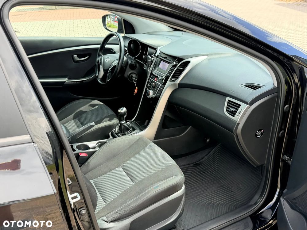 Hyundai i30 1.6 CRDi Comfort - 14