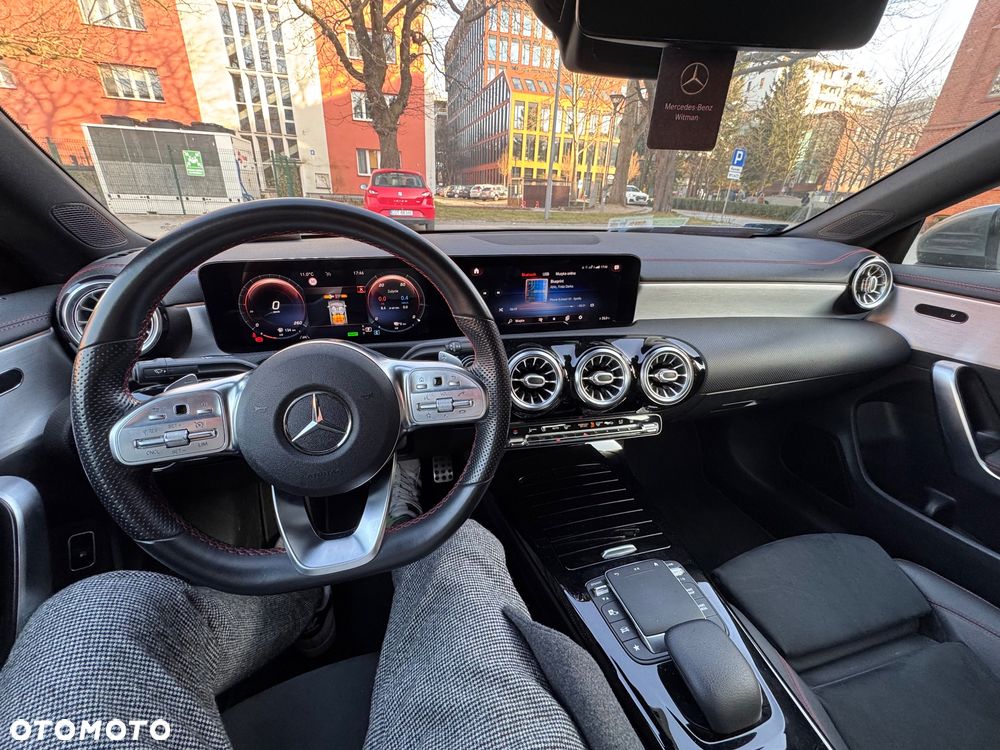 Mercedes-Benz CLA 250 E 8G-DCT - 11