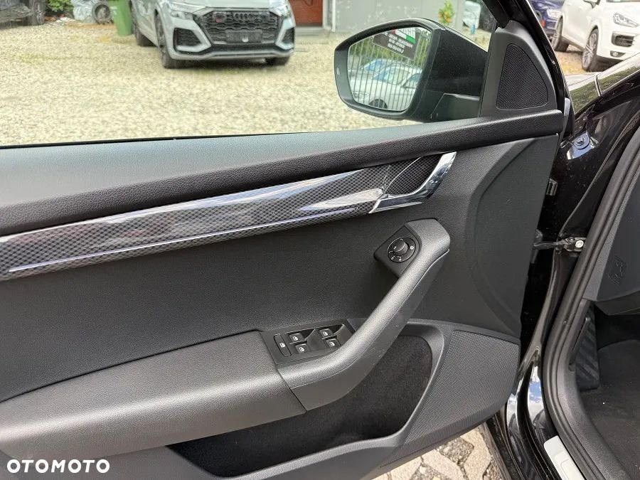 Skoda Octavia 2.0 TDI SCR 4x4 RS DSG - 12