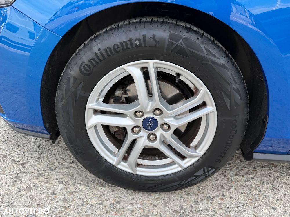 Ford Focus 1.0 EcoBoost Trend - 8