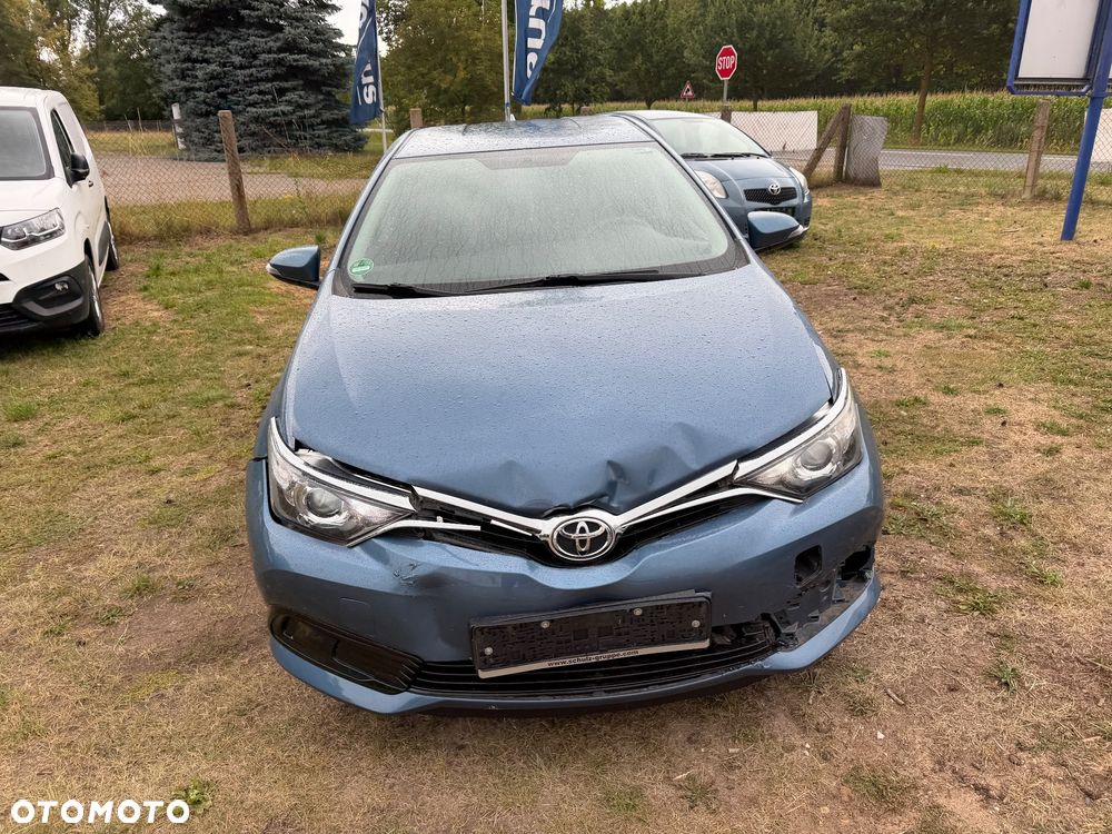 Toyota Auris - 4