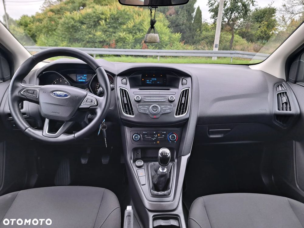 Ford Focus - 13