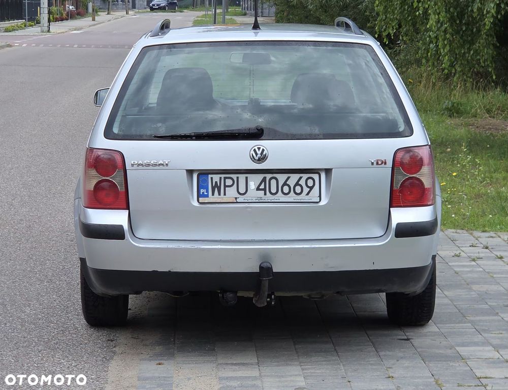 Volkswagen Passat 1.9 TDI Basis - 5