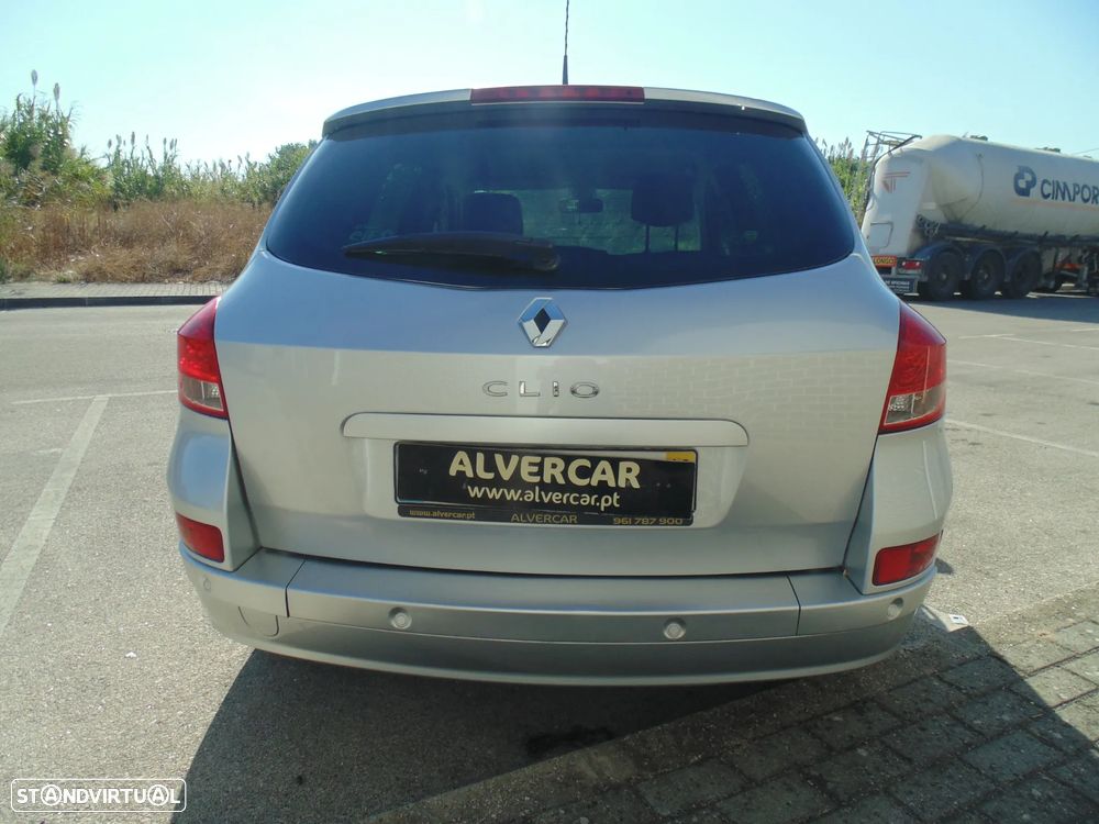 Renault Clio Break 1.2 16V Dynamique S - 10