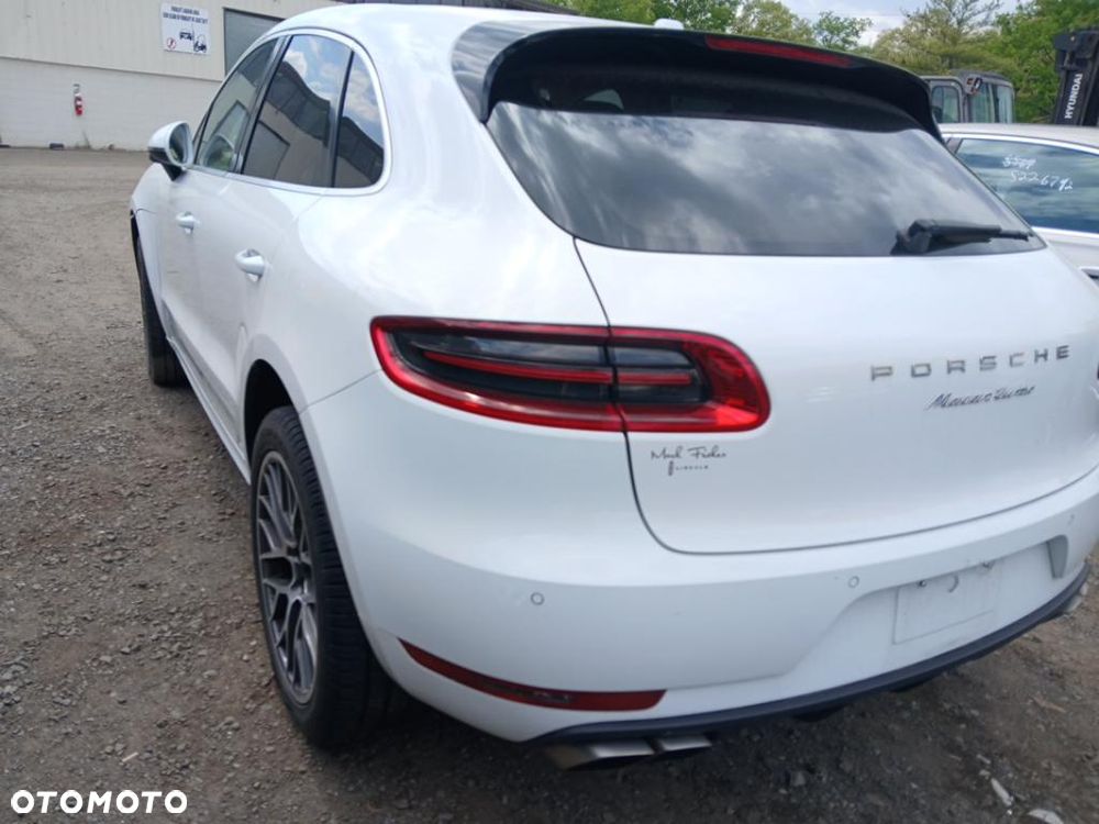 Porsche Macan - 11