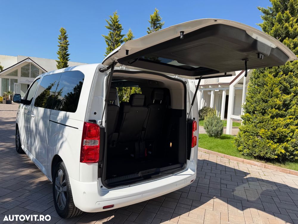 Peugeot Traveller e-Traveller L2 100kW - Baterie 75kWH Business VIP - 29