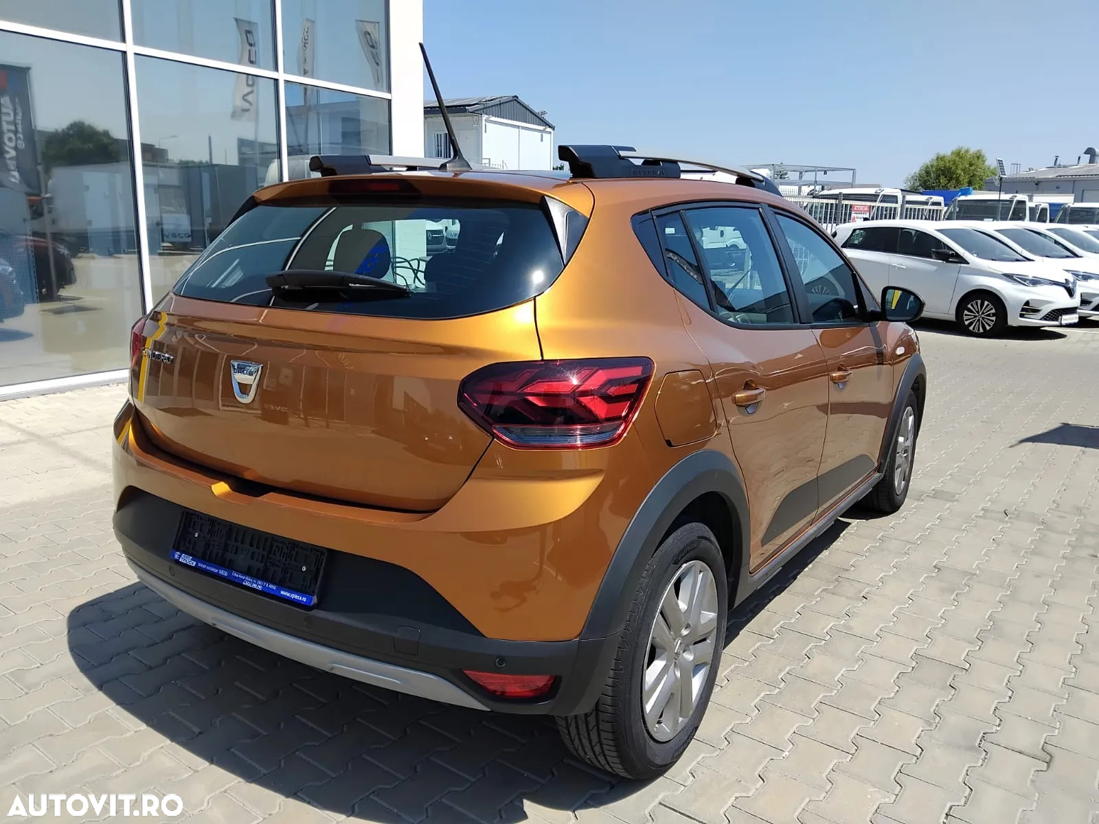 Dacia Sandero Stepway TCe 90 MT6 Comfort - 4