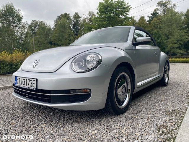 Volkswagen New Beetle - 12