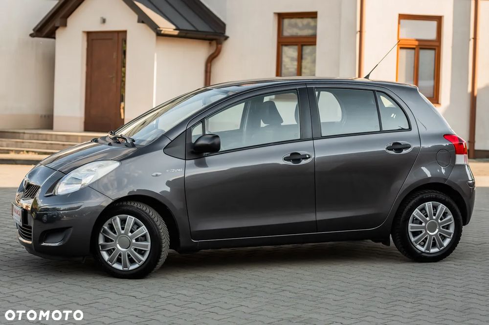 Toyota Yaris - 5