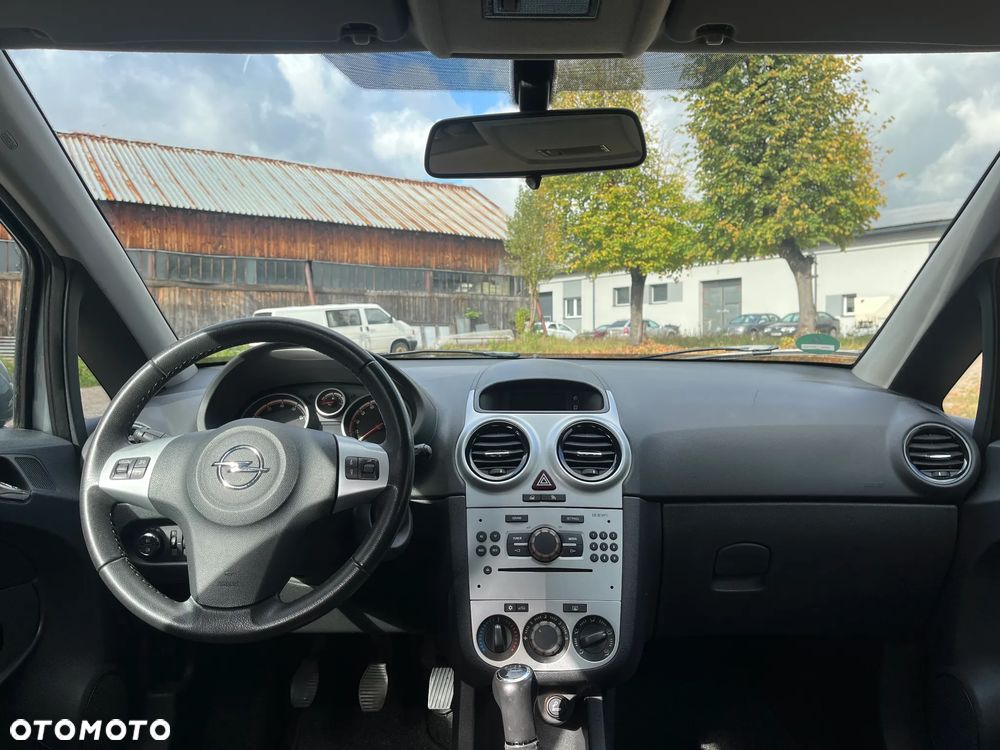 Opel Corsa 1.2 16V Enjoy - 10