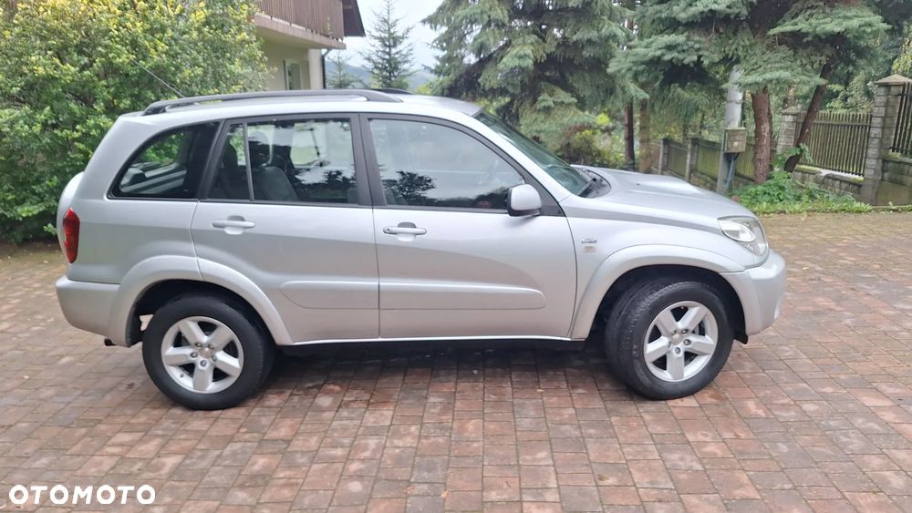 Toyota RAV4 2.0 D-4D Sol - 3