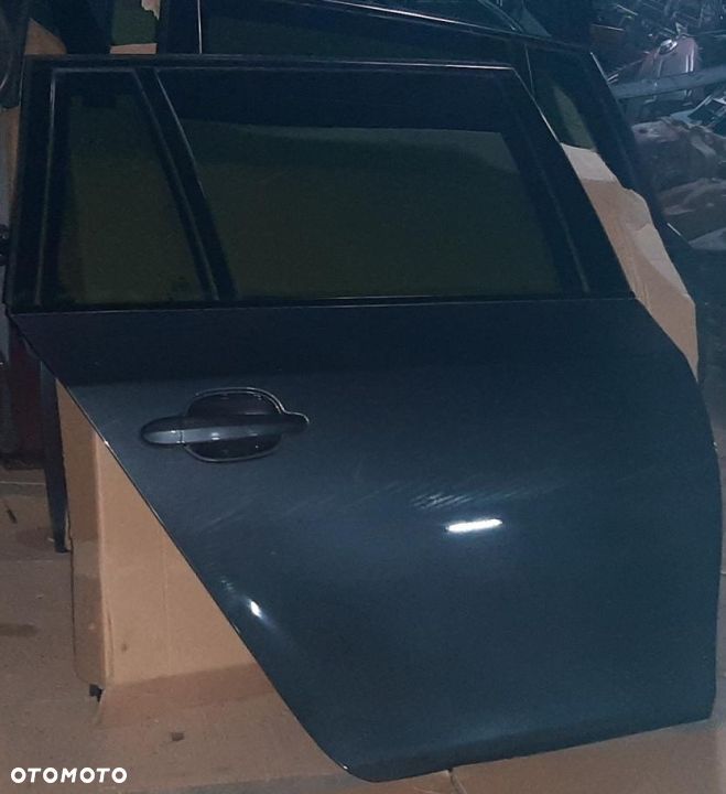 Drzwi BMW E61 prawe tylne A68