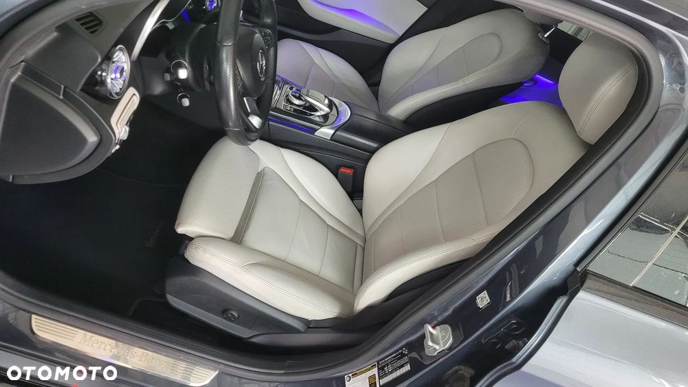 Mercedes-Benz Klasa C 300 7G-TRONIC - 11