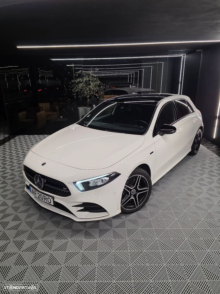 Mercedes-Benz A 250 e AMG Line - 2