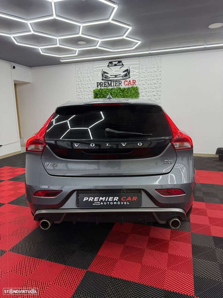 Volvo V40 2.0 D2 R-Design - 16