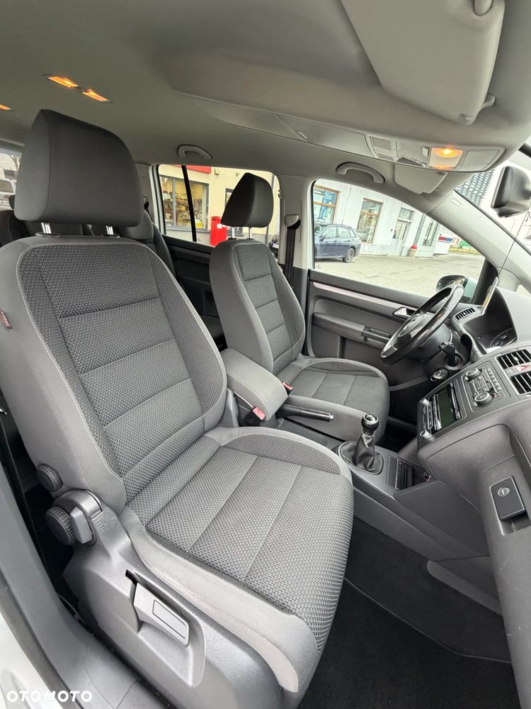 Volkswagen Touran 1.2 TSI Comfortline - 26