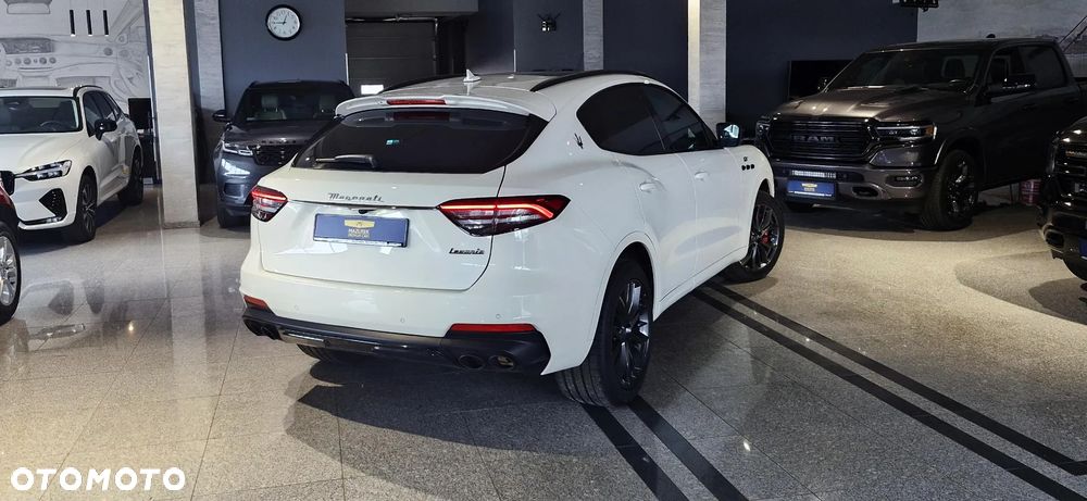 Maserati Levante GT Hybrid - 17