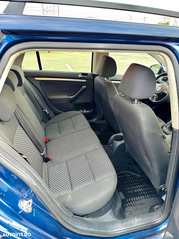 Volkswagen Golf 1.6 TDI DPF Trendline - 13