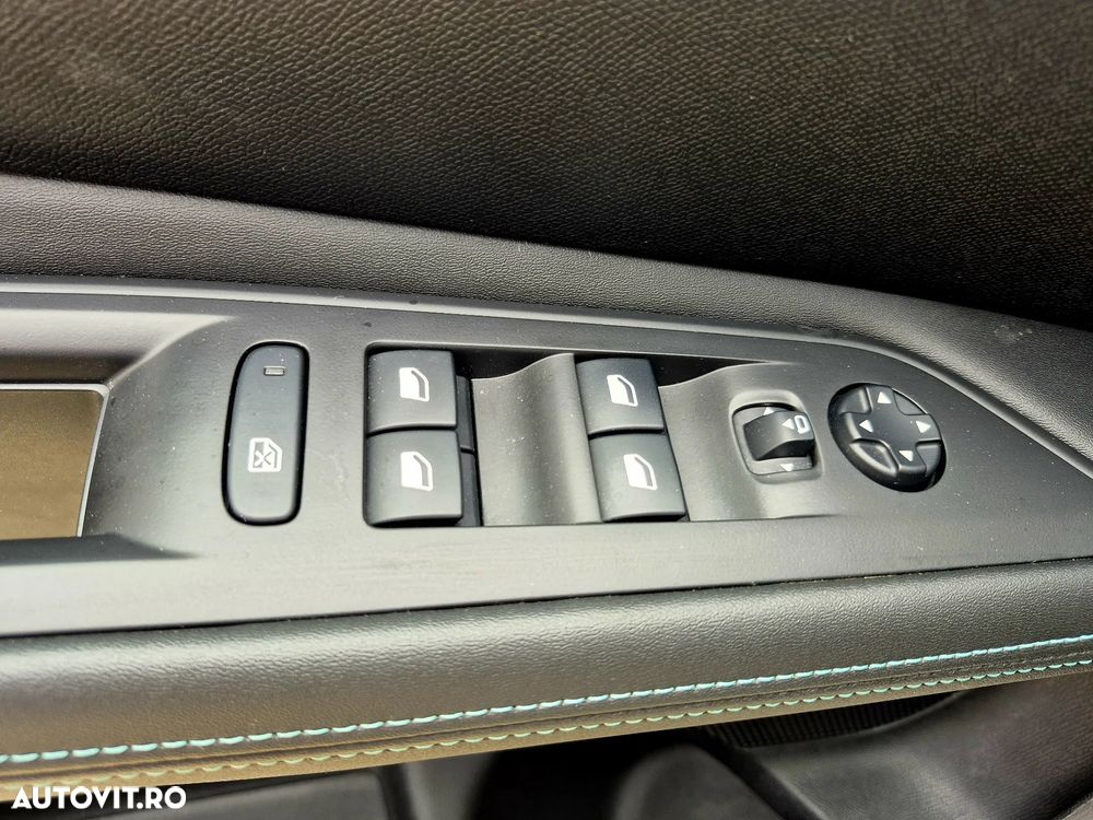 Peugeot 3008 PHEV 180 EAT8 Allure Pack - 30
