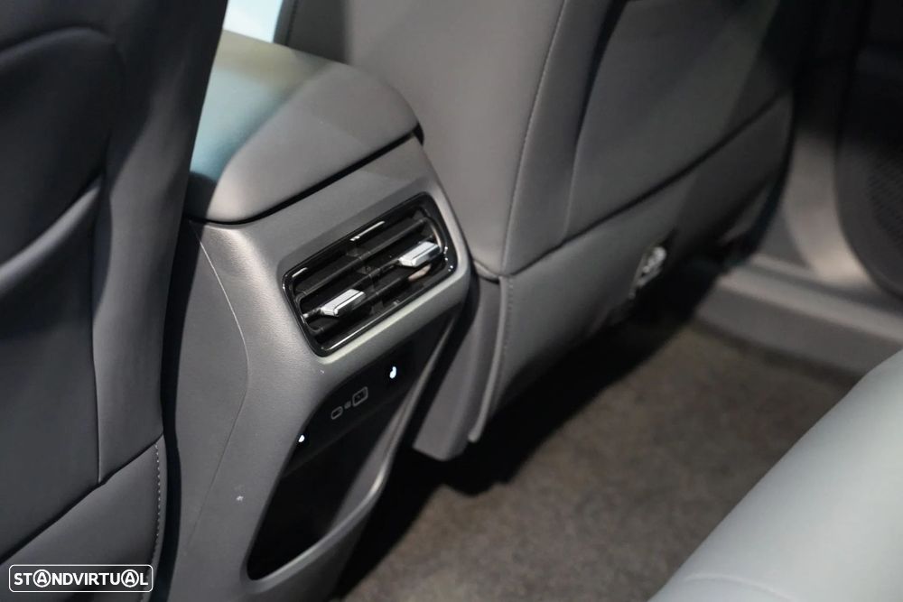 Geely Starray EM-i - 39