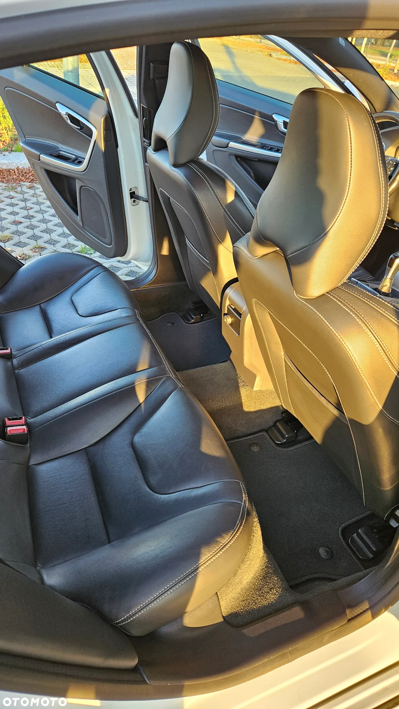 Volvo S60 D4 Summum - 17